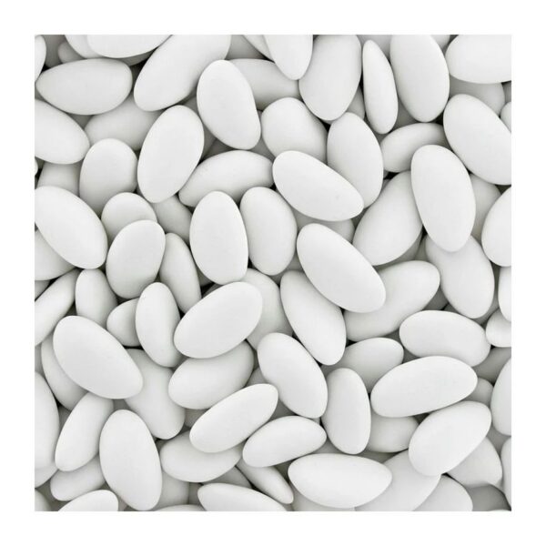 Dragées haut de gamme à l'amande Avola Marquise de Sicile, forme elliptique parfaite, finition blanc mat élégante.